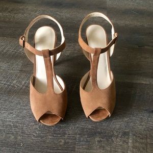 NWOT! Nine West Leather Peep Toe T-Strap Heels